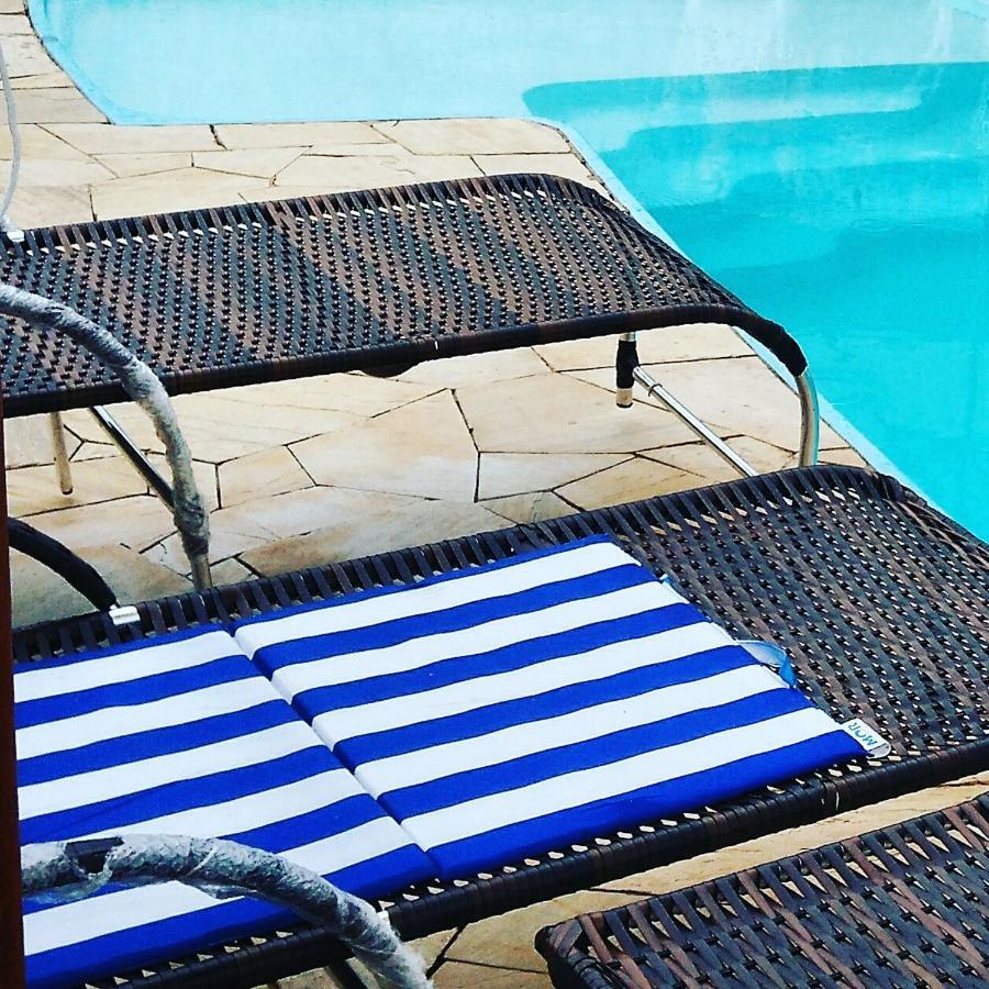 Suites Ambiente Familiar -Prox Do Thermas Águas de São Pedro Zewnętrze zdjęcie